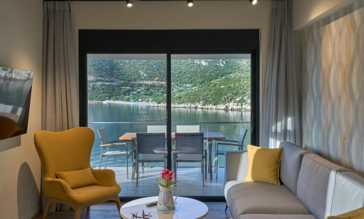 Into The Blue Suites Arkadiko Chorio Екстер'єр фото