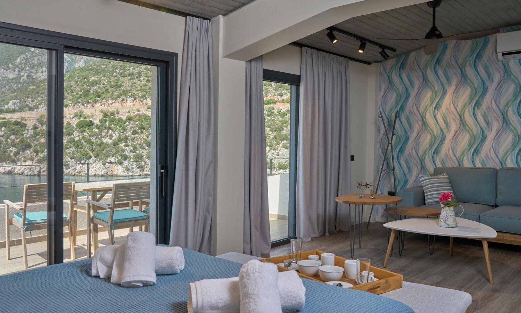 Into The Blue Suites Arkadiko Chorio Екстер'єр фото
